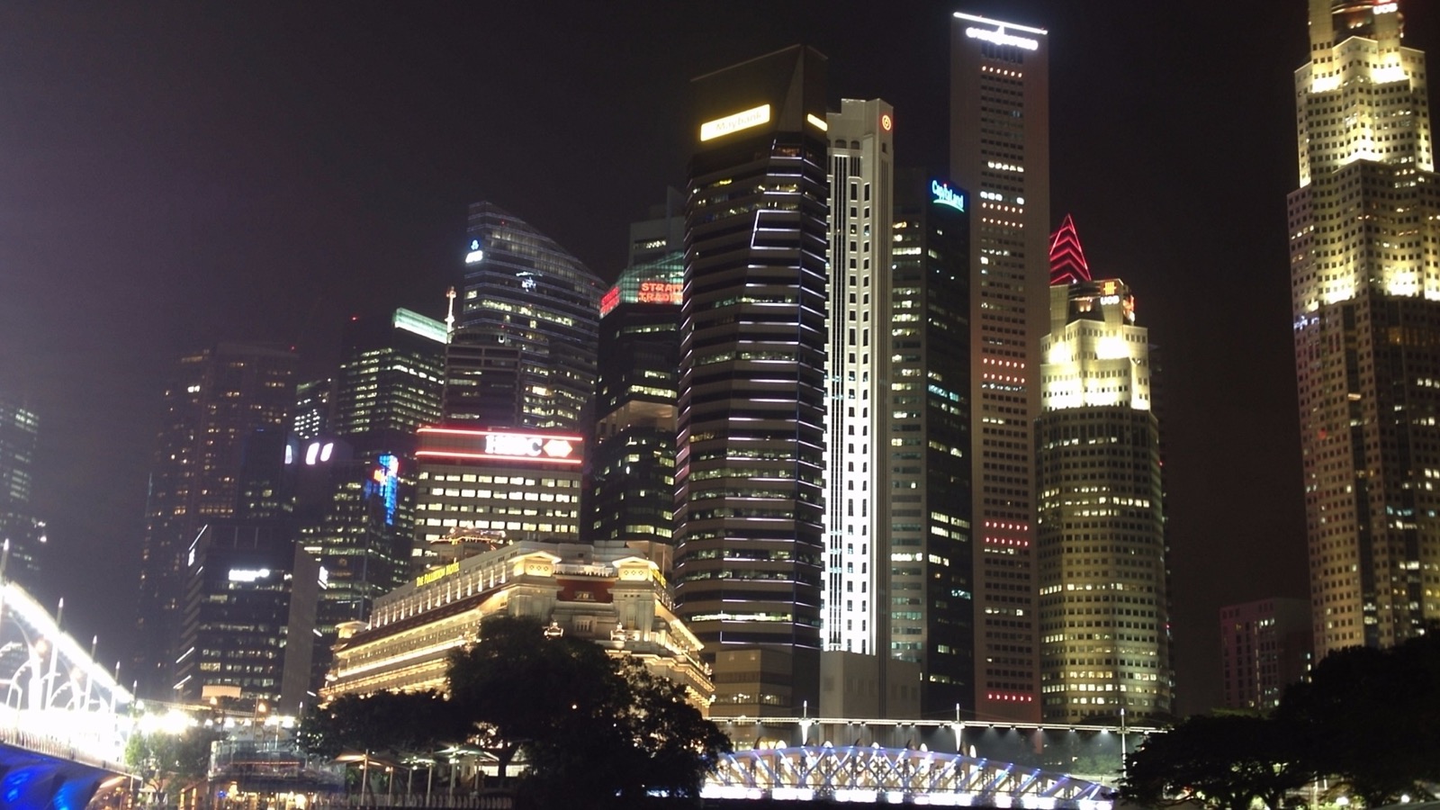 新加坡滨海湾夜景与城市天际线